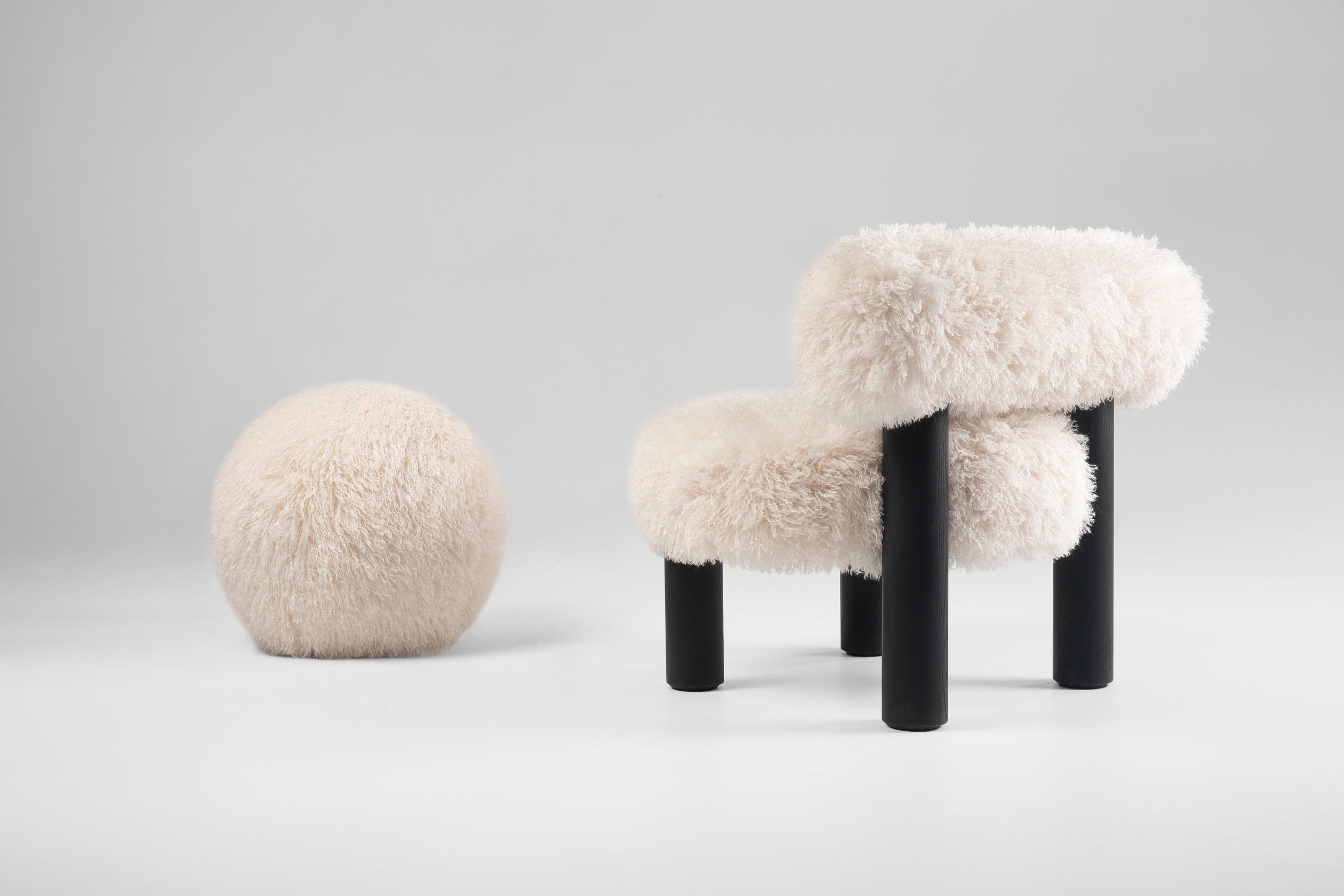 Azur Cotonneux Faux Fur Gropius CS2 Low Chair Fluffy Edition by NOOM 5