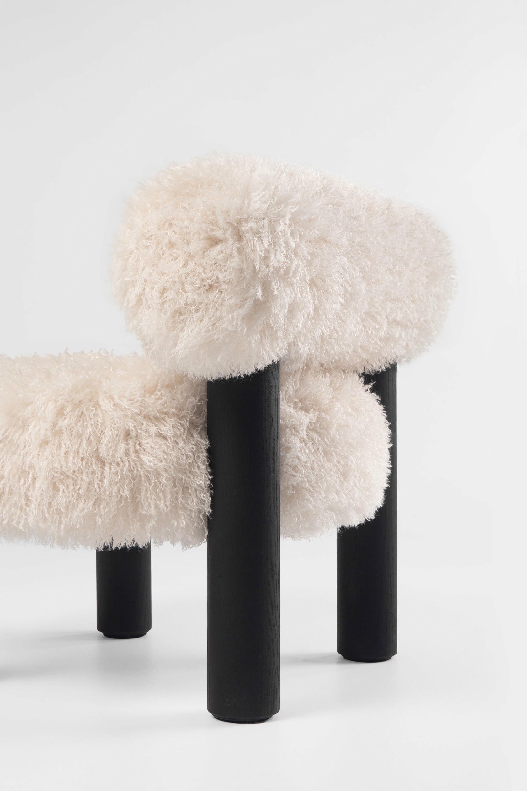 Azur Cotonneux Faux Fur Gropius CS2 Low Chair Fluffy Edition by NOOM 8