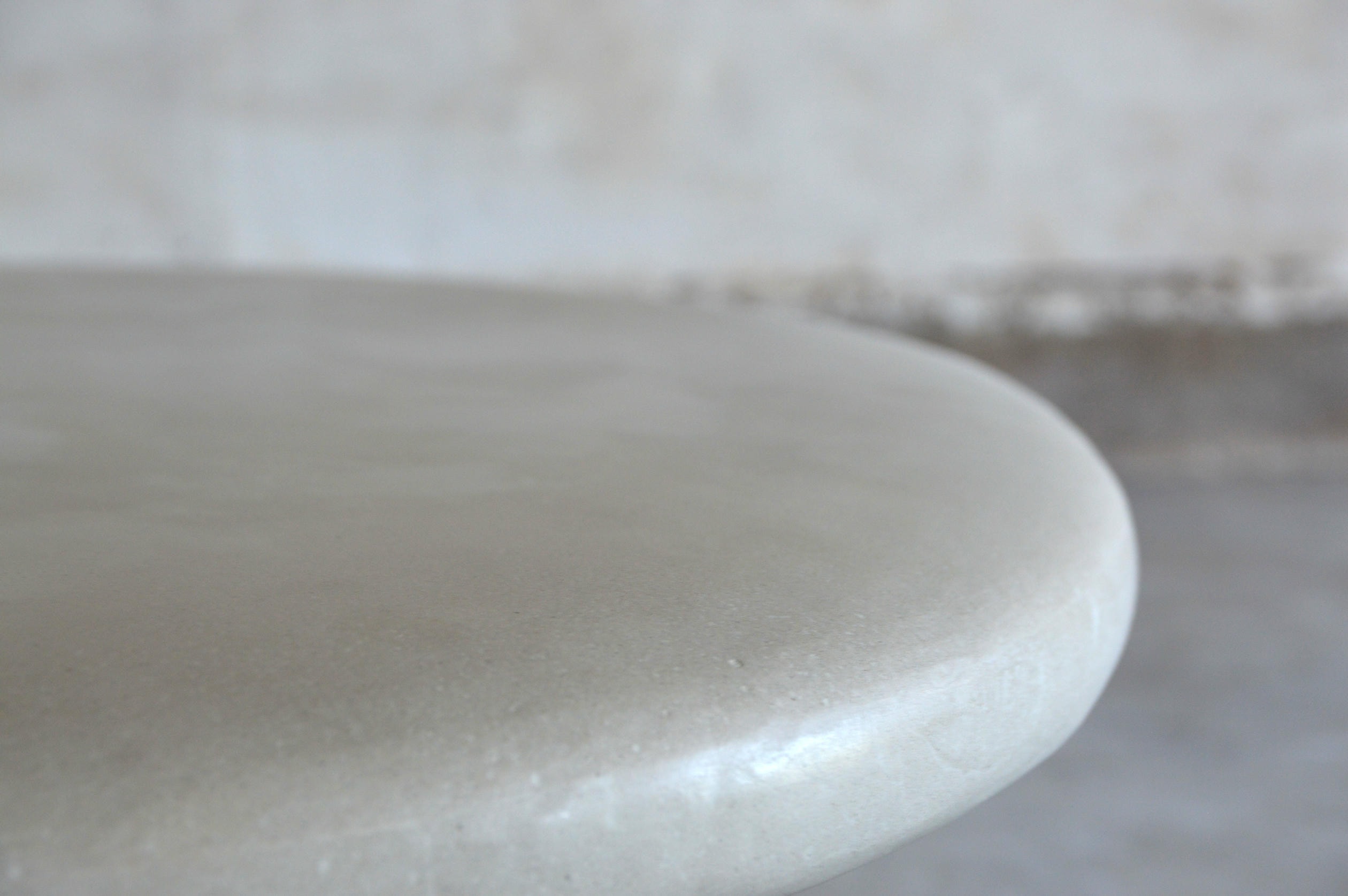 Elefante Unique Round Coffee Table in Cement by Studio Noon 6