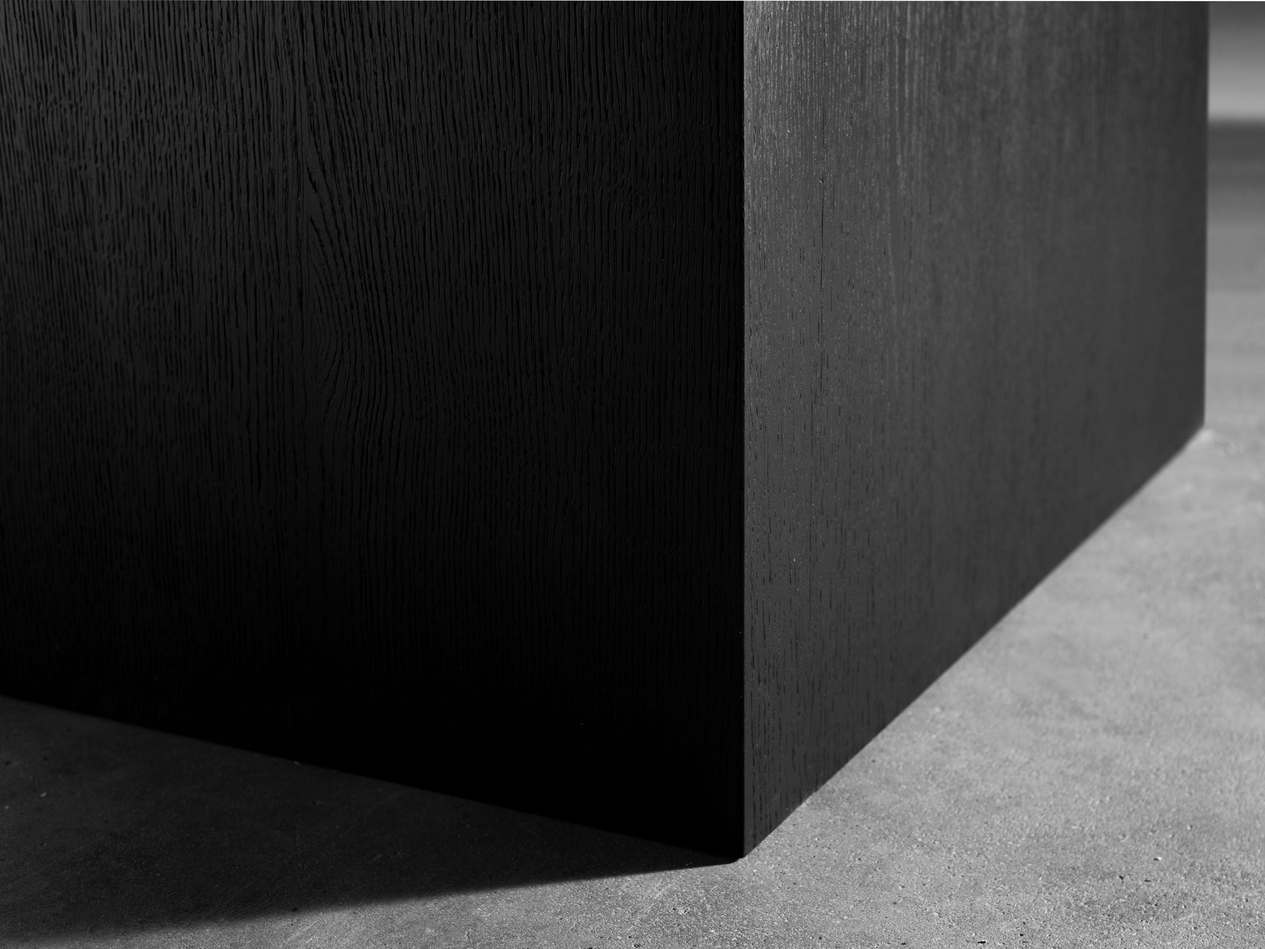 L K2519 Contemporary Sculptural Monolithic Oak Dining Table by Isac Elam Kaid 18