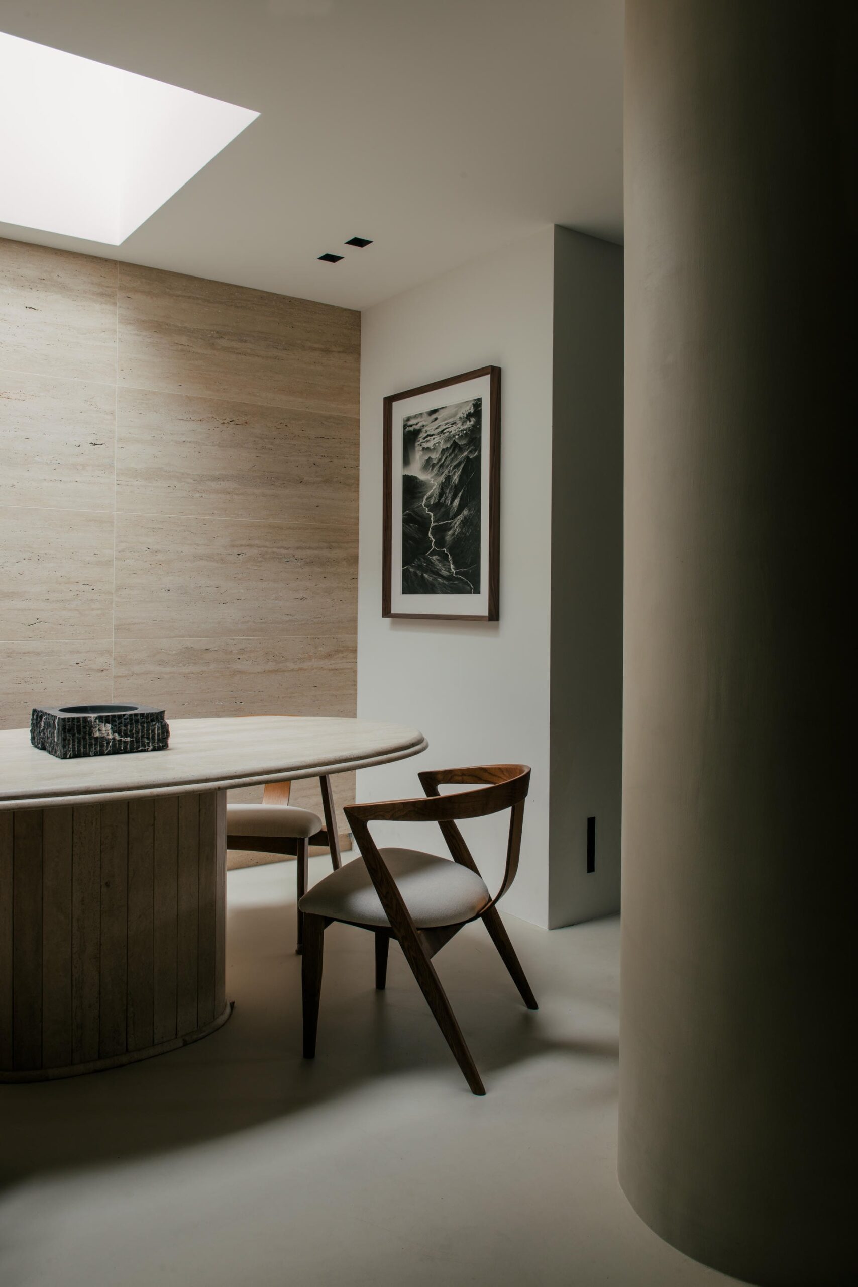 Miminat Shodeinde West London Residence by Miminat Designs, photography by Genevieve Lutkin 26