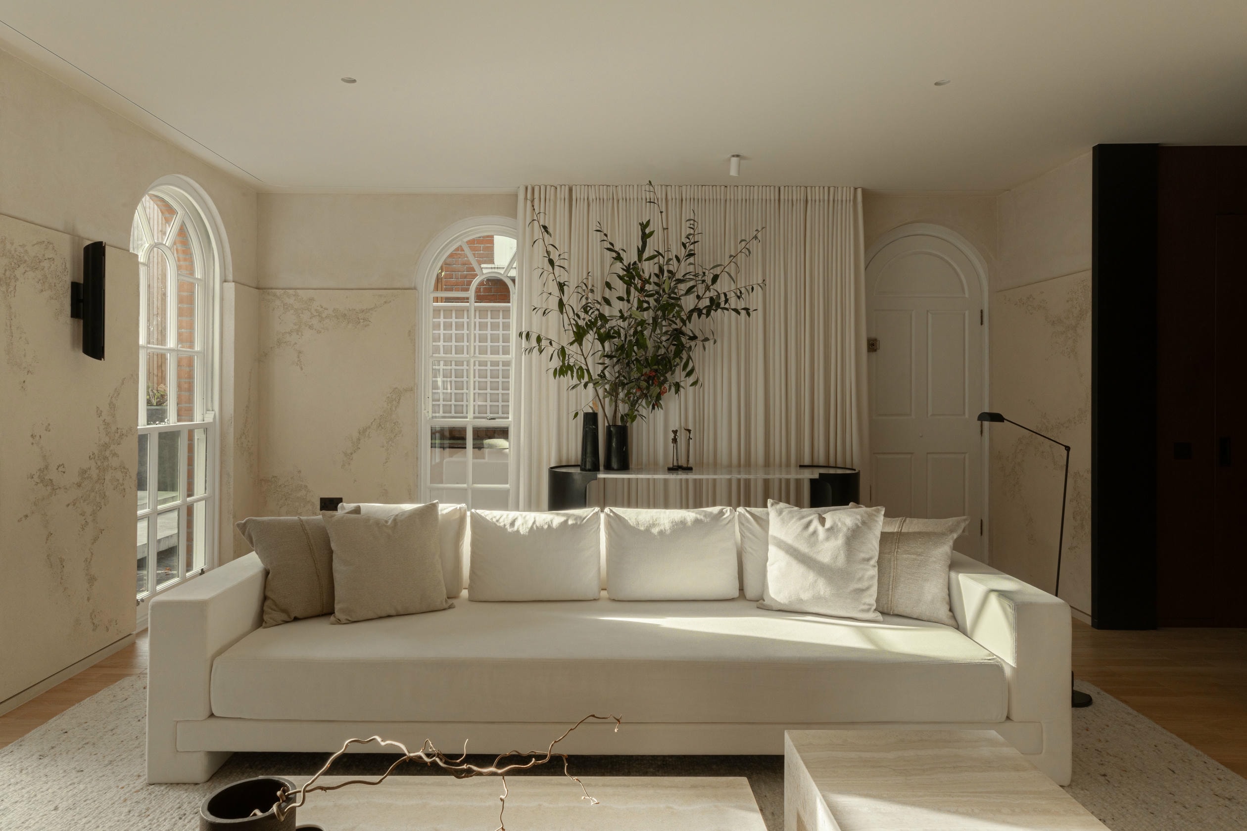 Odysseus Fully Upholstered Sofa in White Linen Fabric by OZA Design 7
