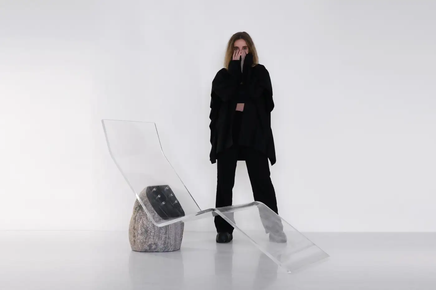 Elsewhere Acrylic Chaise by Batten and Kamp 7