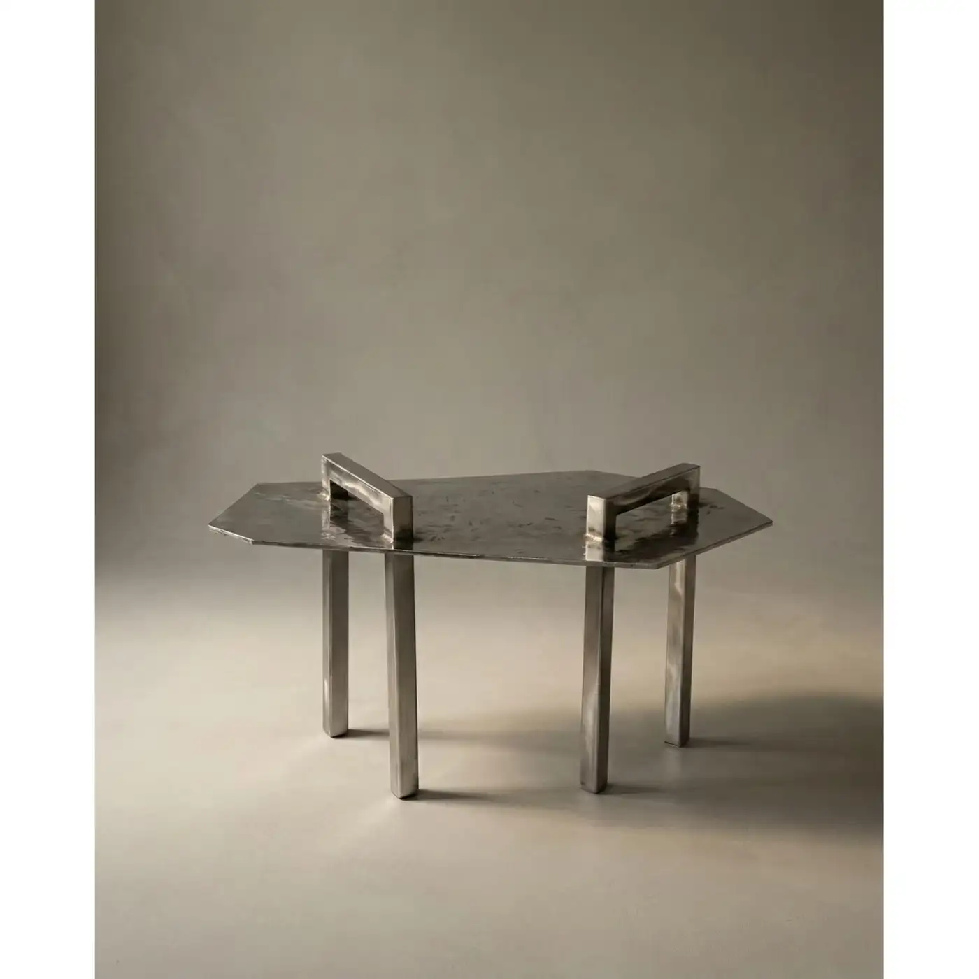 Ondulae Coffee Table in Stainless Steel by Metalmorphosis Studio 2