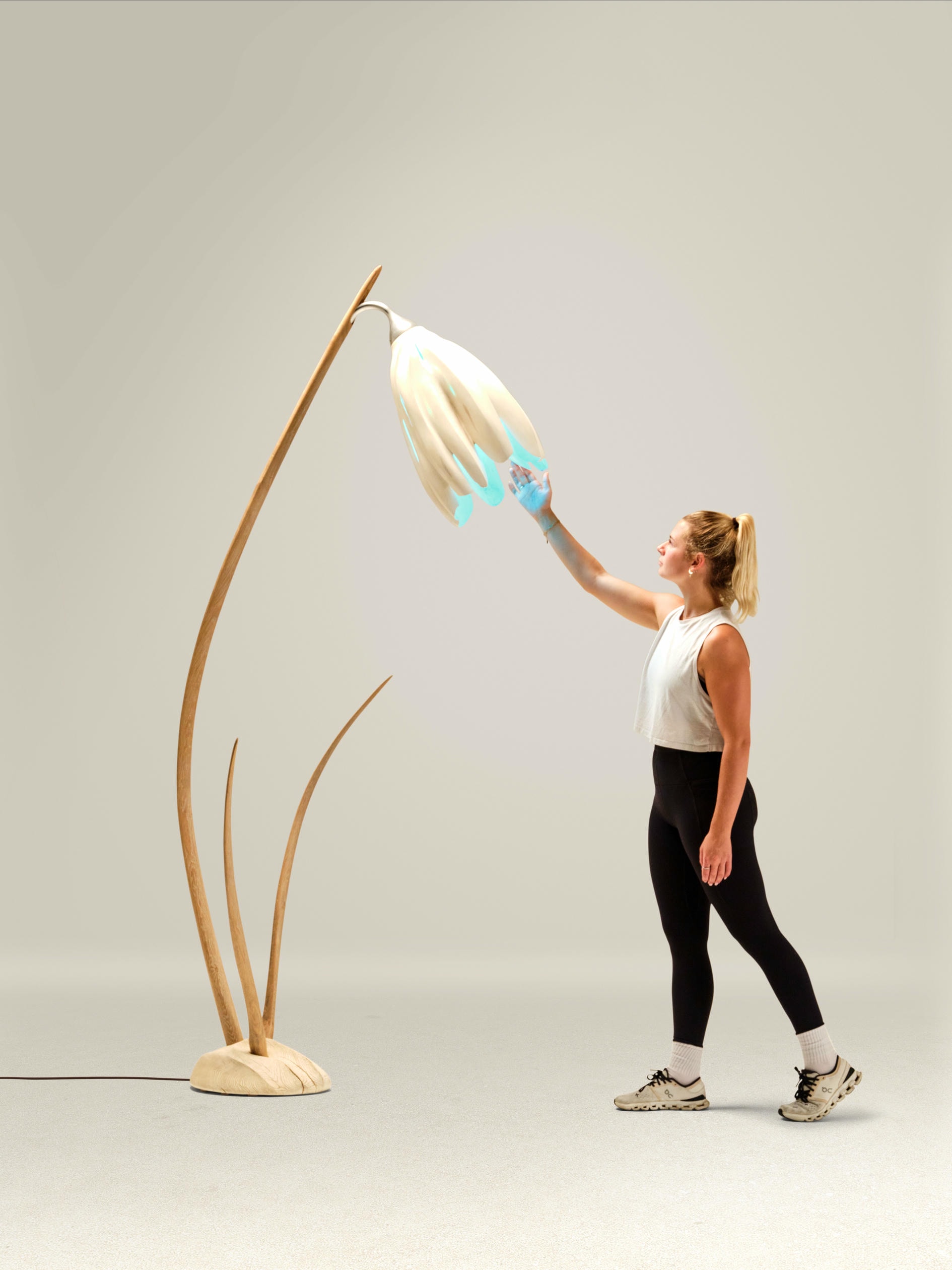 Sarensia Flora Floor Lamp in Hornbeam Oak Wood by Alun Heslop 5