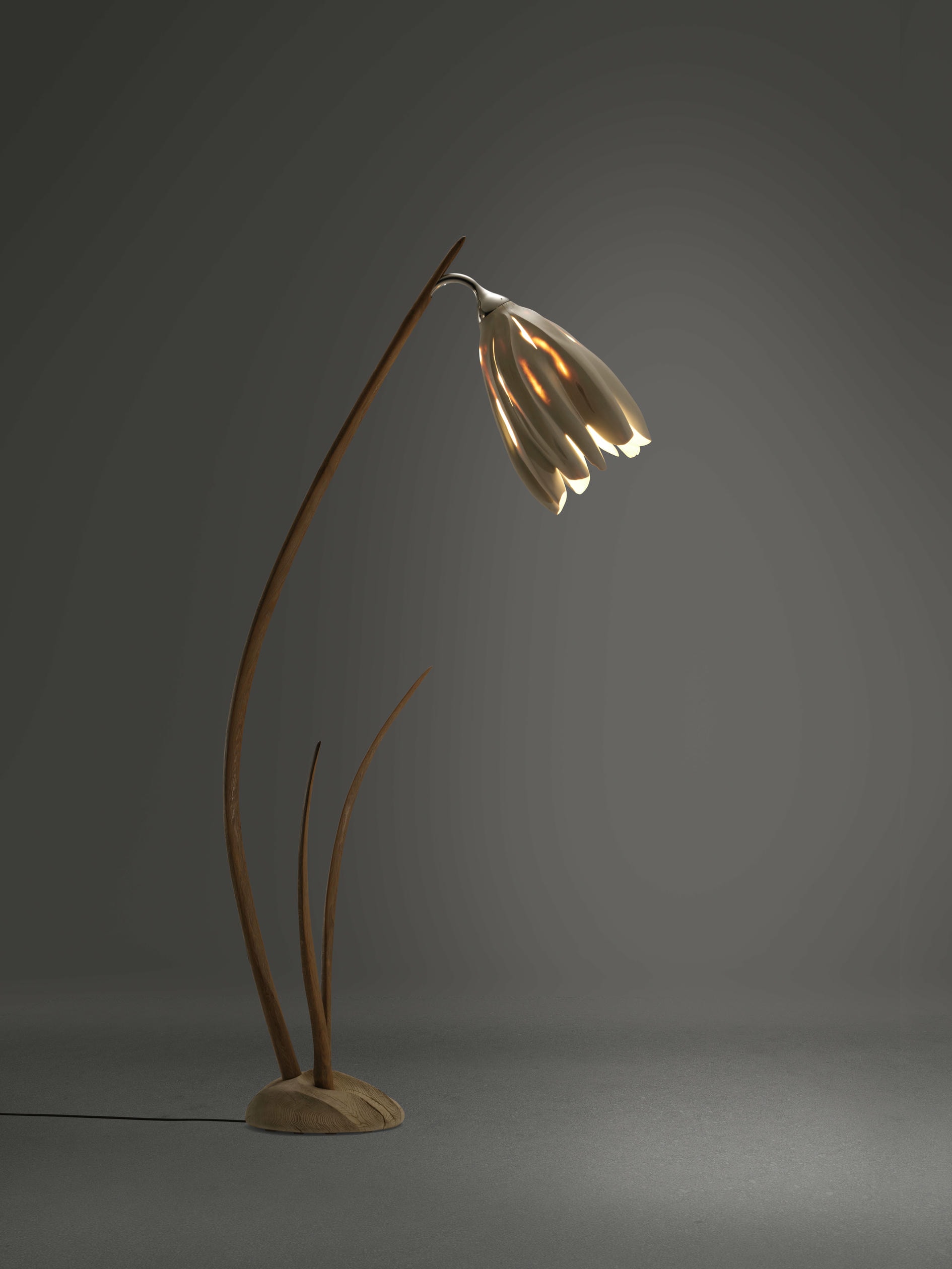 Sarensia Flora Floor Lamp in Hornbeam Oak Wood by Alun Heslop 6