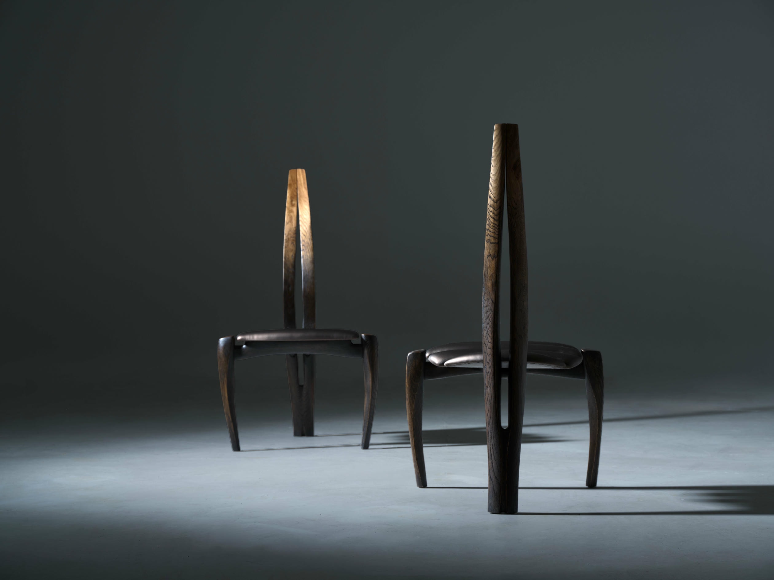 Set Of 2 Vennaxa Taper Fade Chairs by Alun Heslop 3