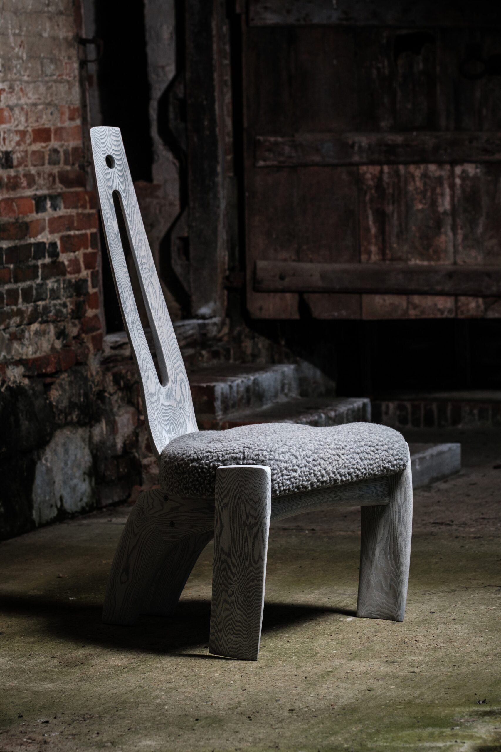Weathered Blade Chair in Ash Wood & Wool Upholstery by Alun Heslop 2