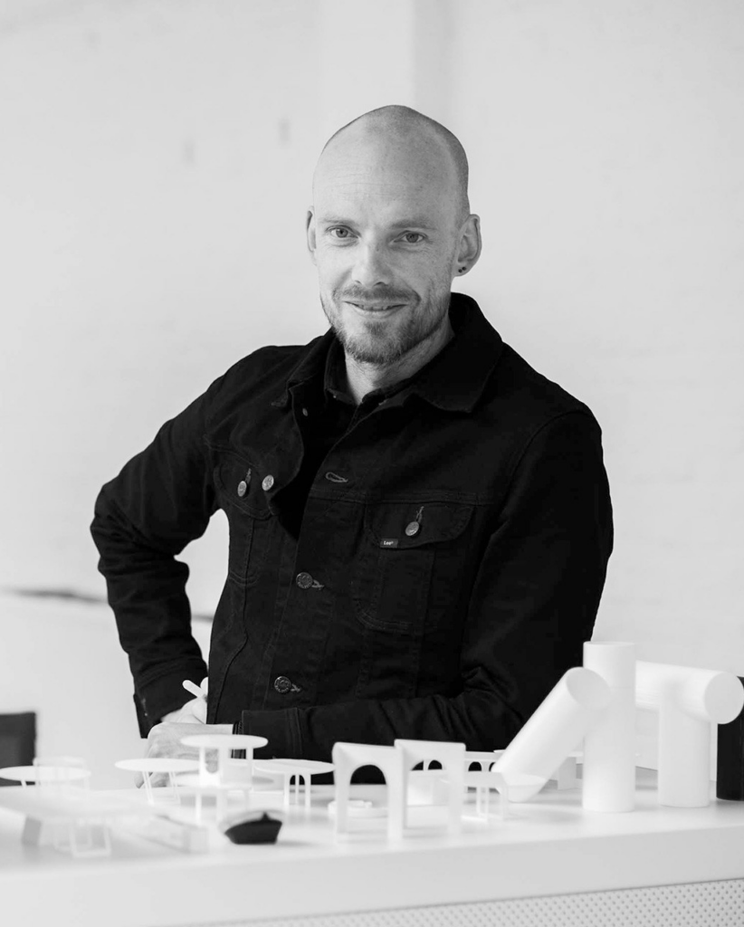 Thys Van Den Audenaerde philia