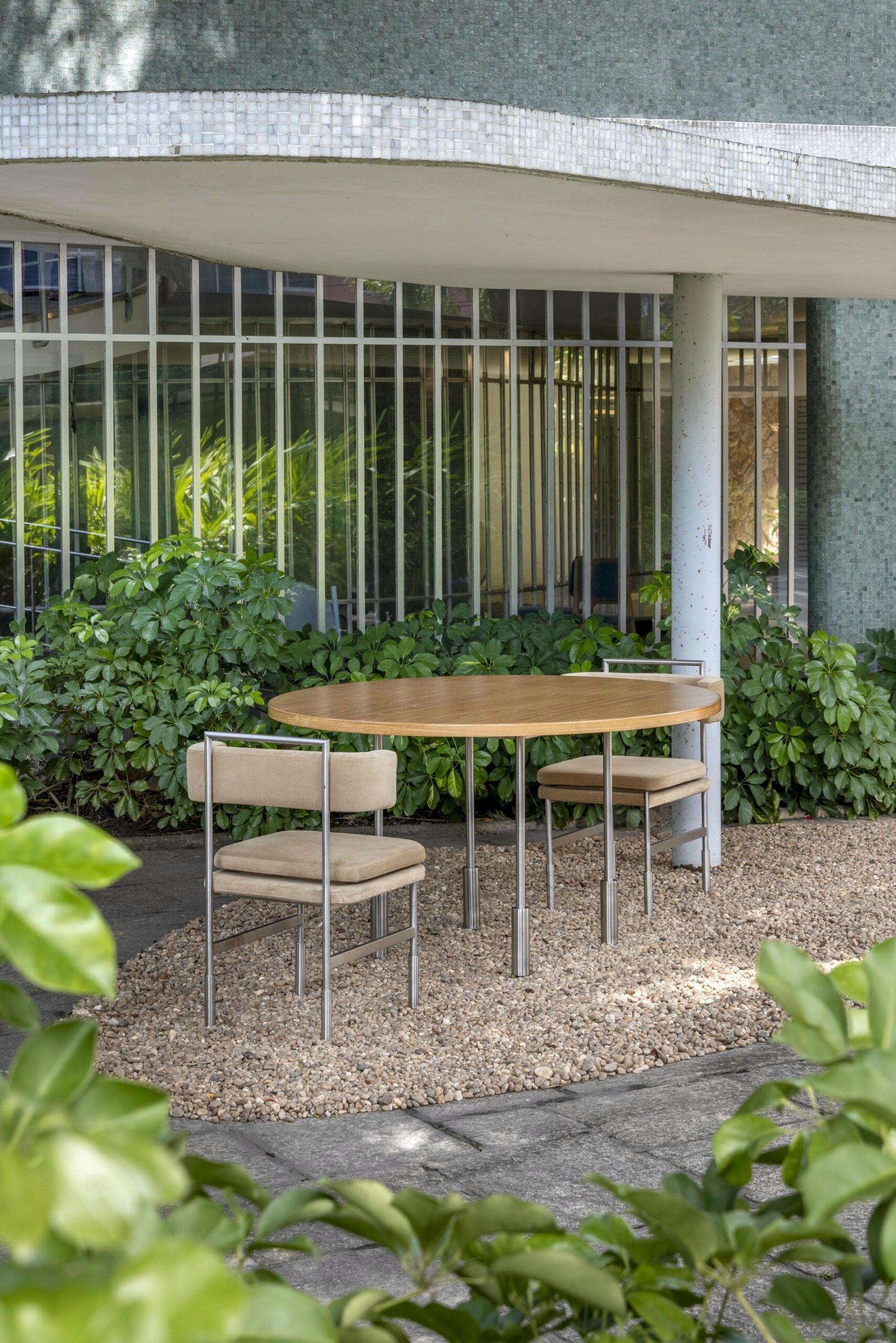 Cris Dining Table in Brazilian Native Hardwood by Gisela Simas 2
