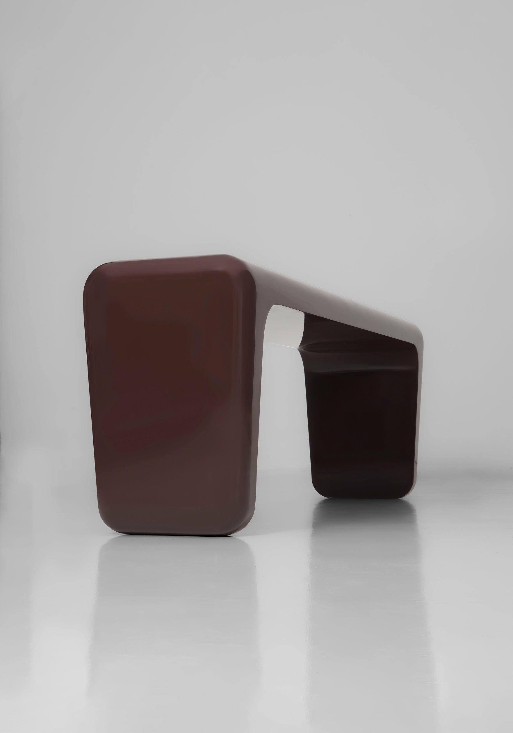 Para Console Table in Lacquer by Pendhapa 3