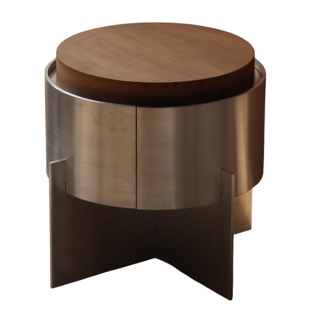 Soft Futurism Lunar Side Table in Aluminum and Walnut by Filippo Andrighetto 1
