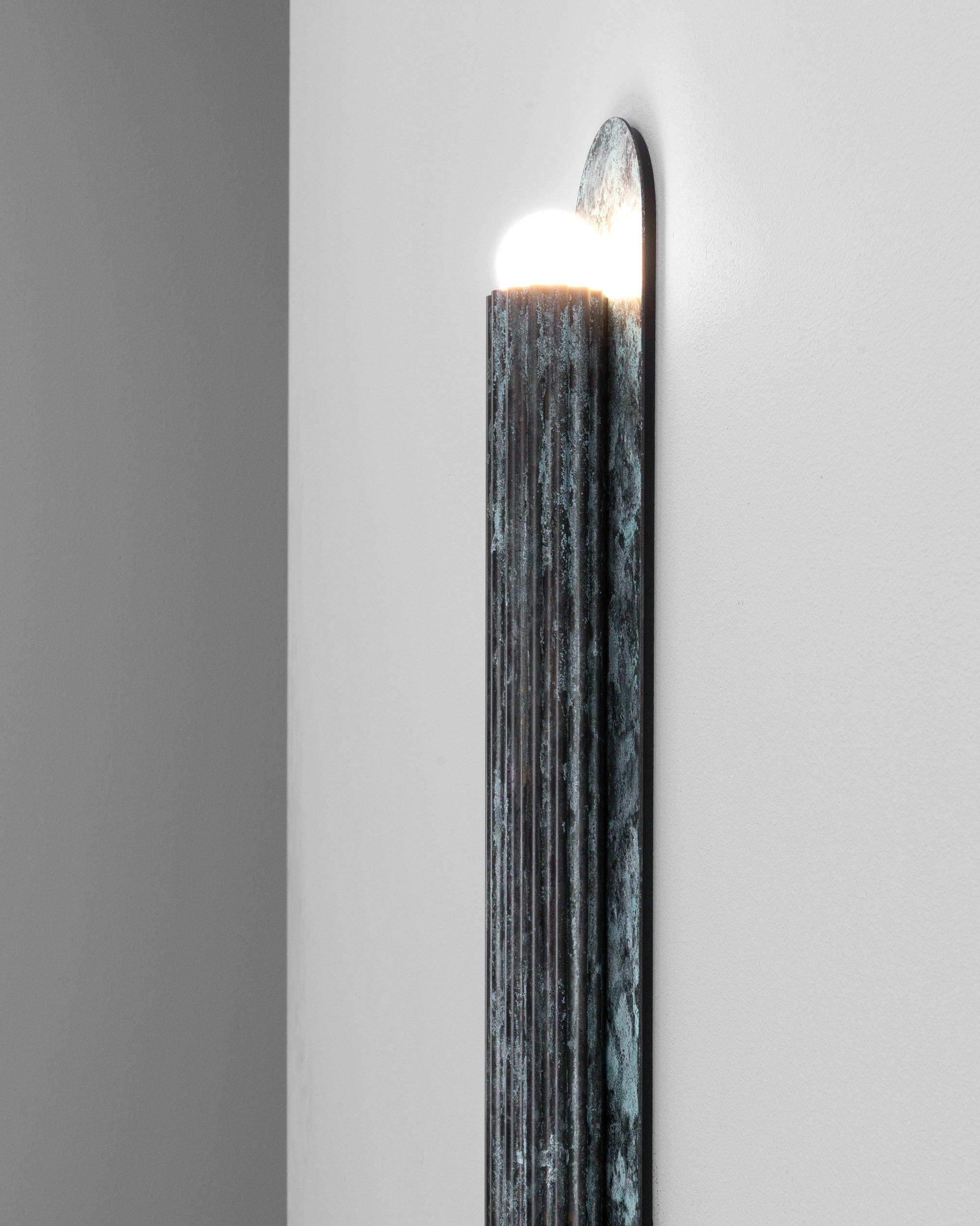 Vesta XLG Wall Sconce by Schwung 2