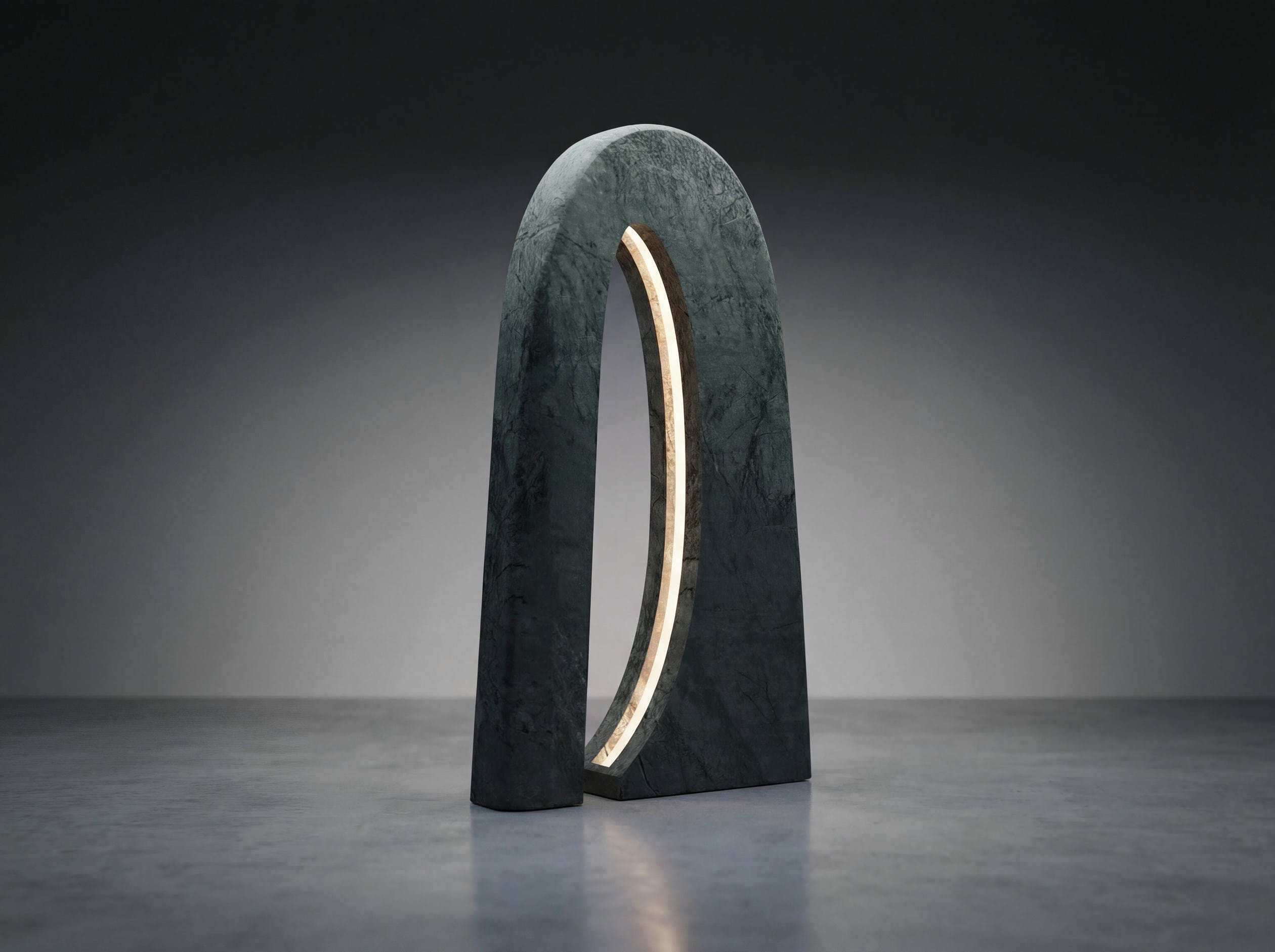 Monolith Floor Lamp by Atelier Dutre 2