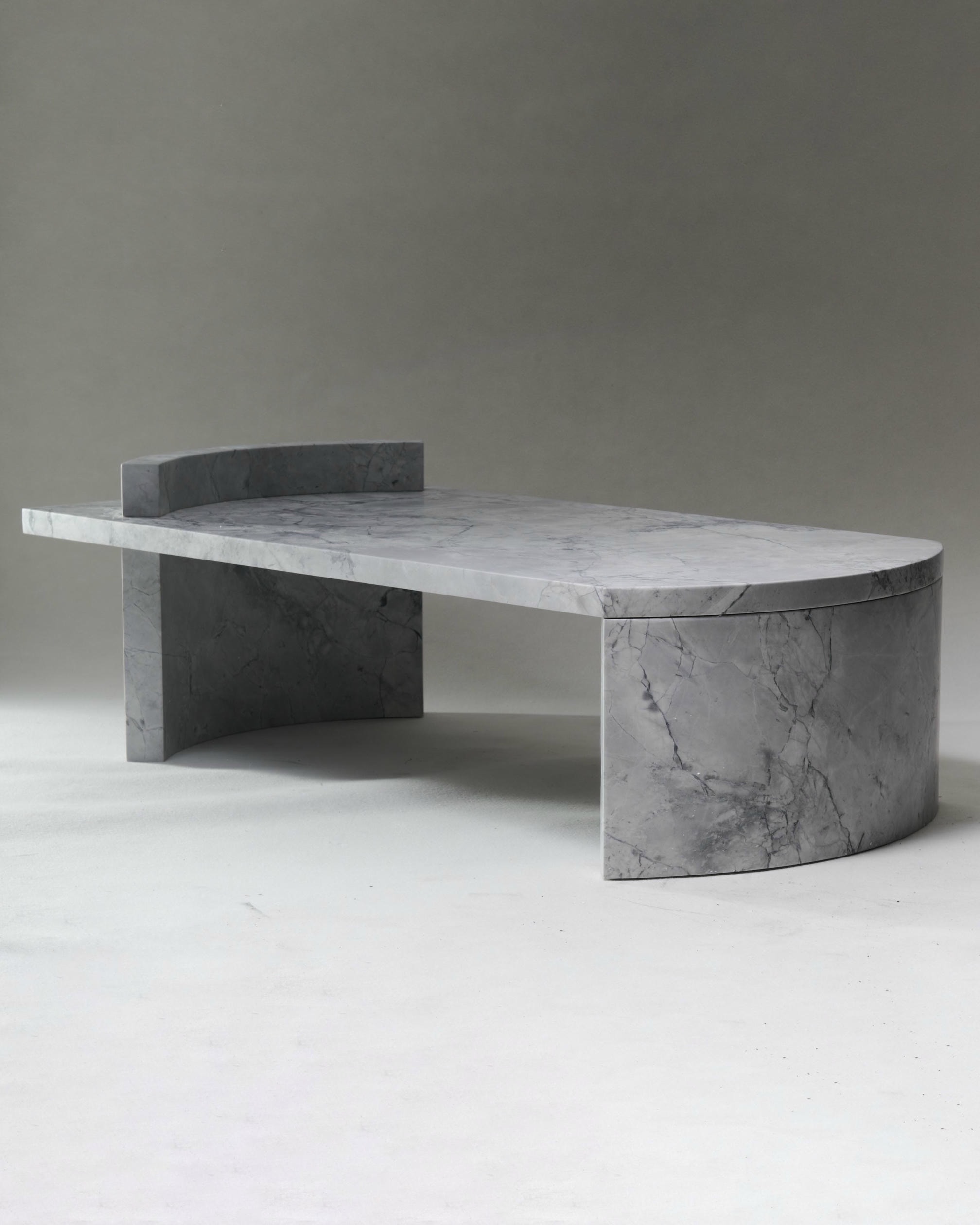 Super White Marble Coffee Table 01 by Atelier Dutre 4