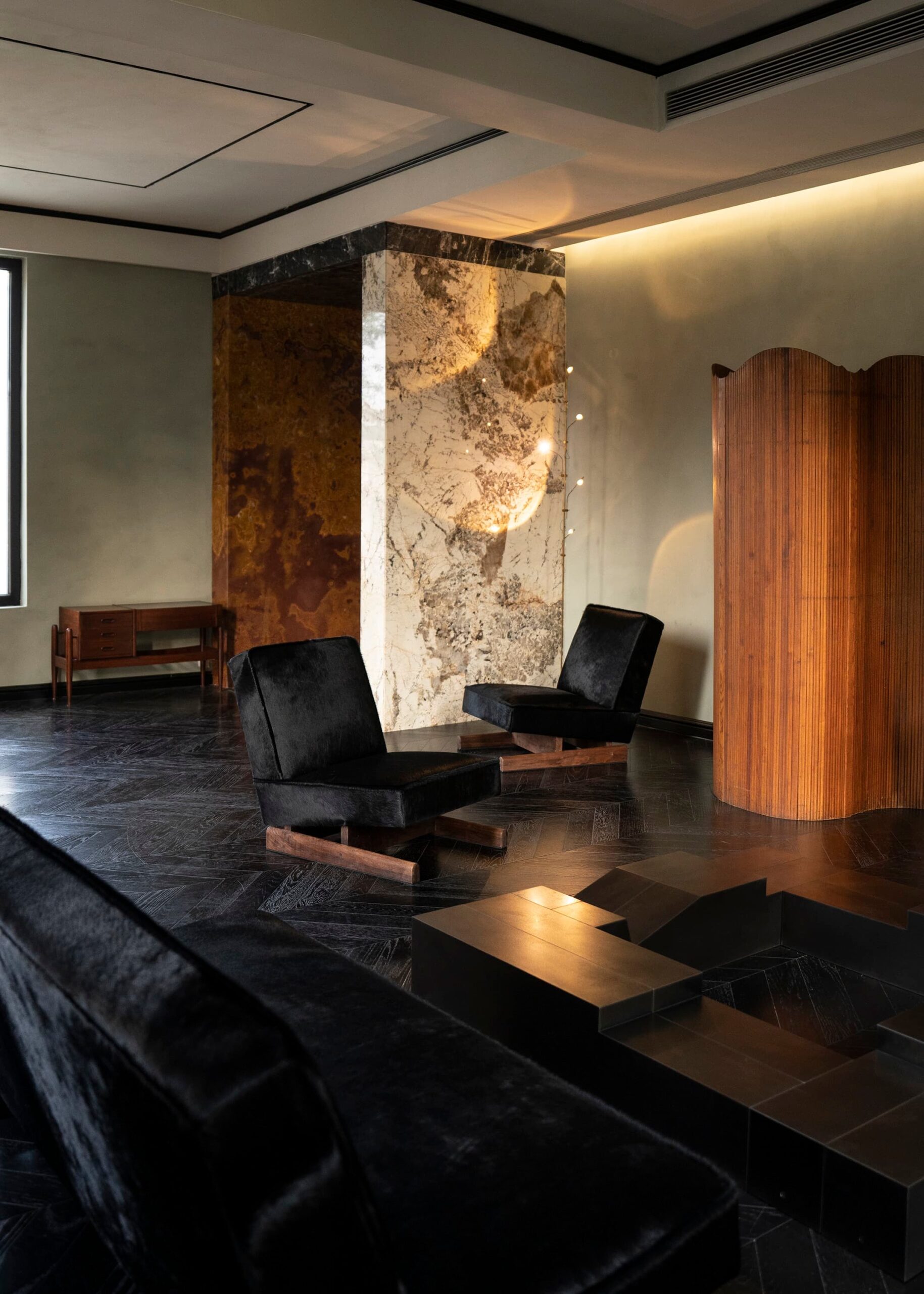 Ut 02 Cowhide and Walnut Sofa by Sing Chan 12